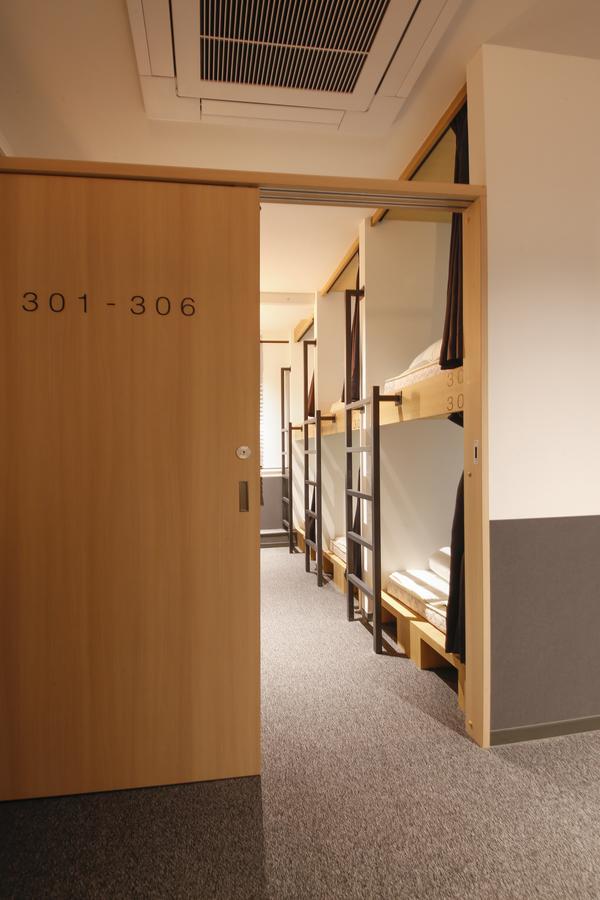 White Hostel Shinsaibashi Osaka Exterior photo