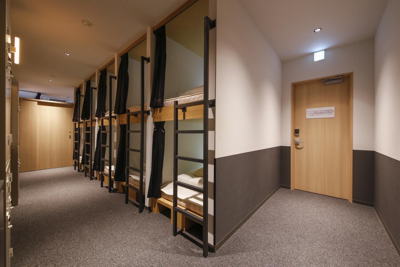 White Hostel Shinsaibashi Osaka Exterior photo